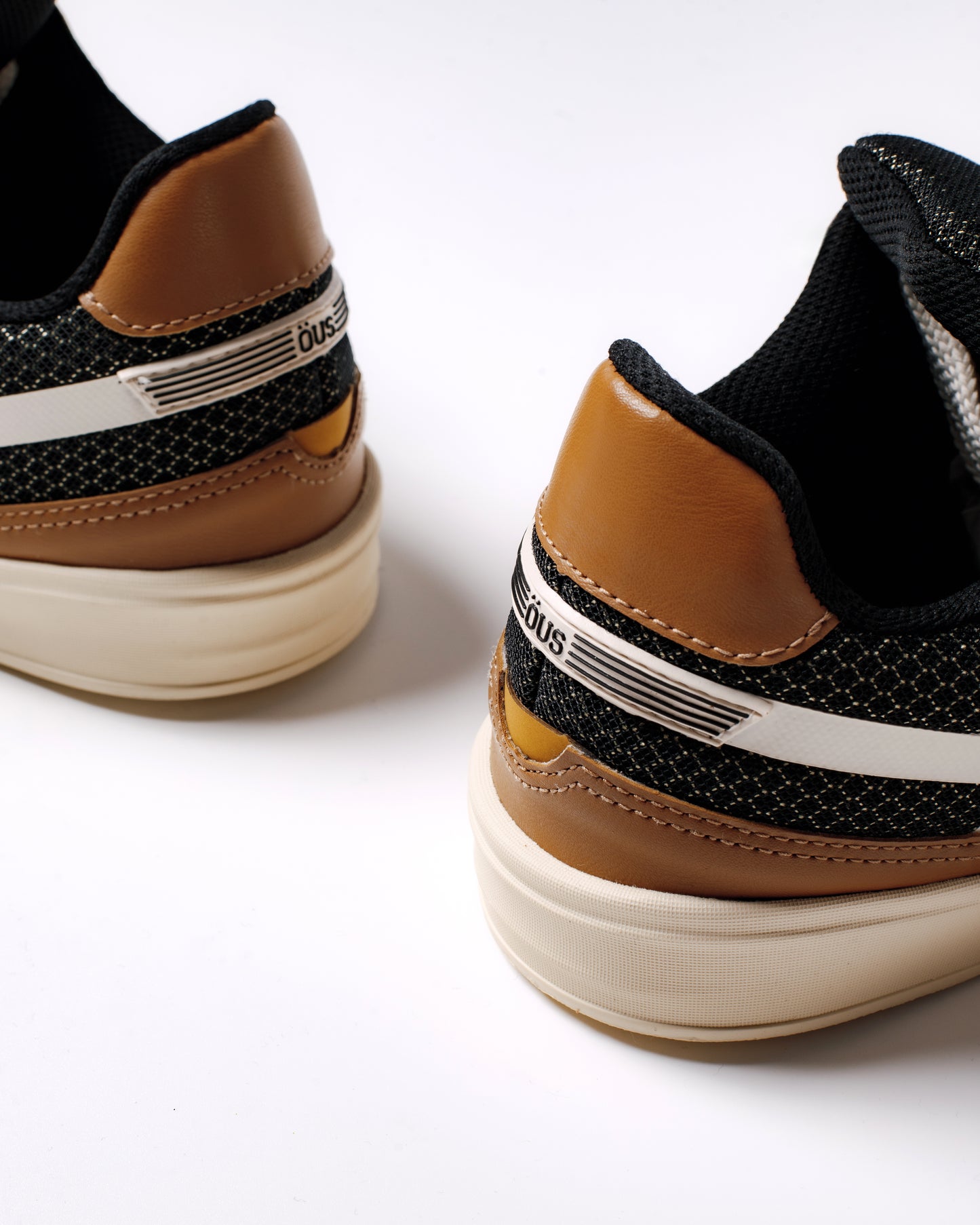 ZAPATILLA OUS IMIGRANTE SERIE X BOURBON CHANTILLY PRT ESSENCIAL