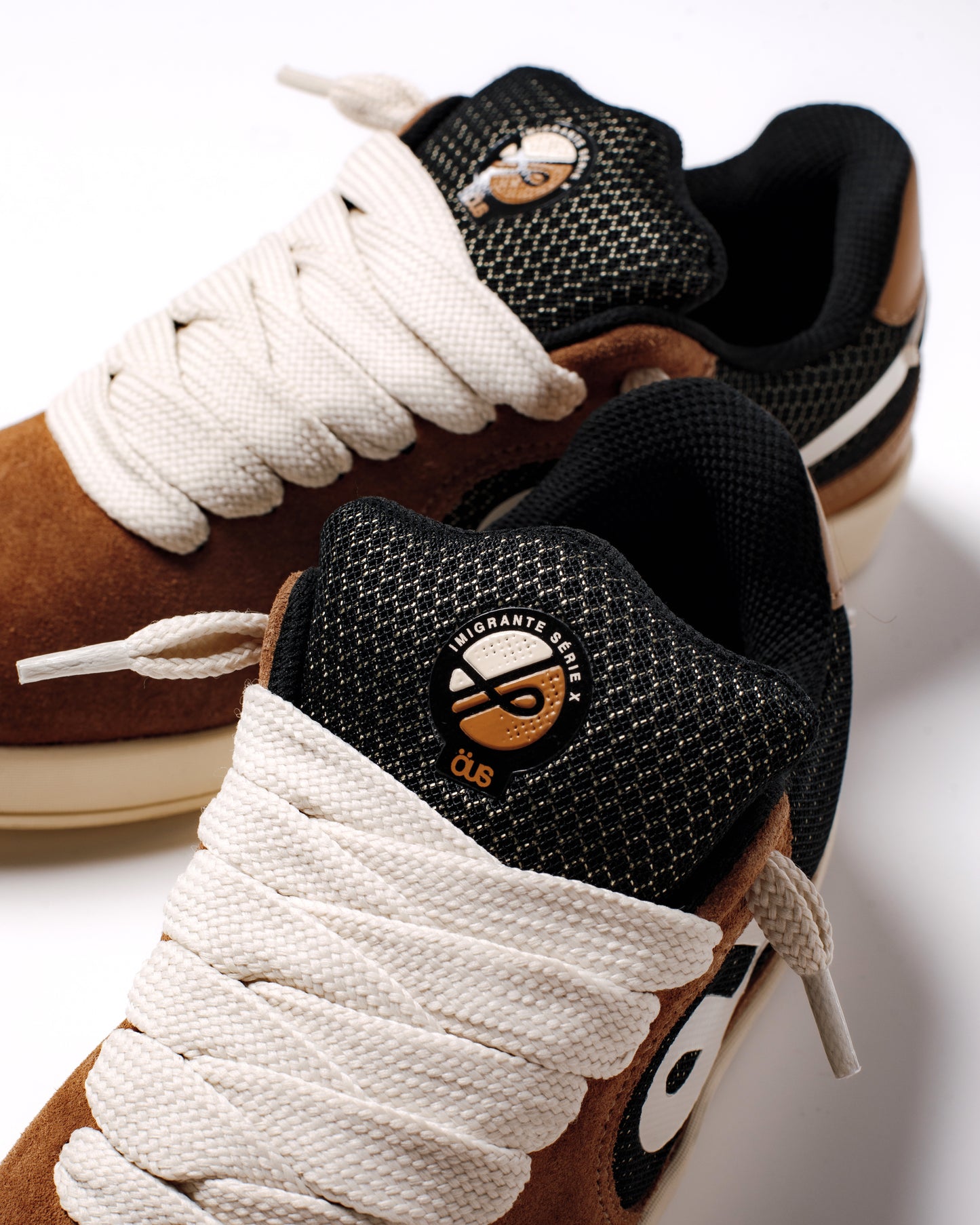 ZAPATILLA OUS IMIGRANTE SERIE X BOURBON CHANTILLY PRT ESSENCIAL