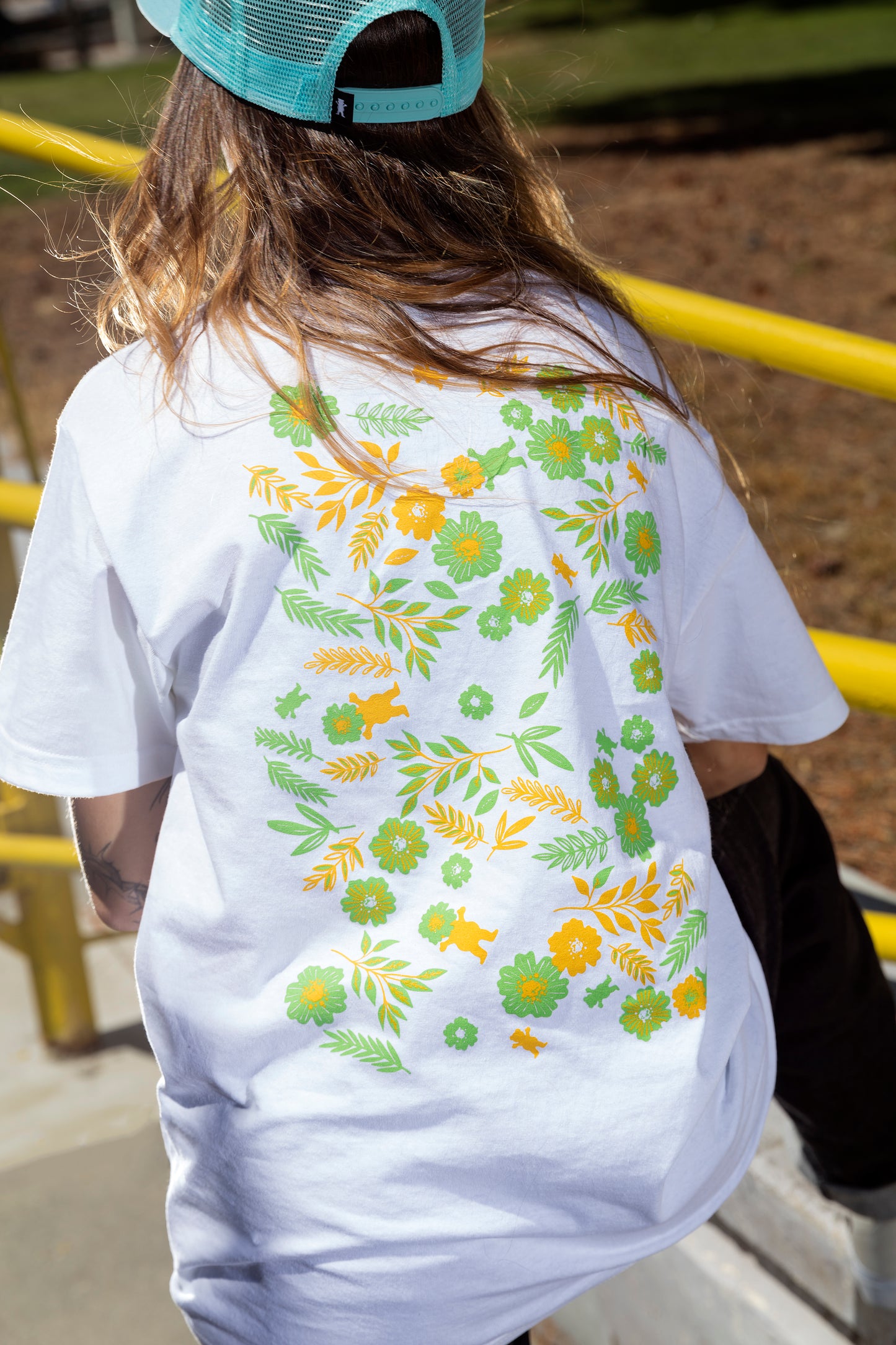 GIVE EM FLOWER WHITE